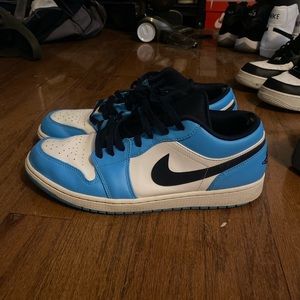 Size 12 Jordan 1 low UNC